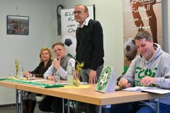 Mitgliederversammlung32