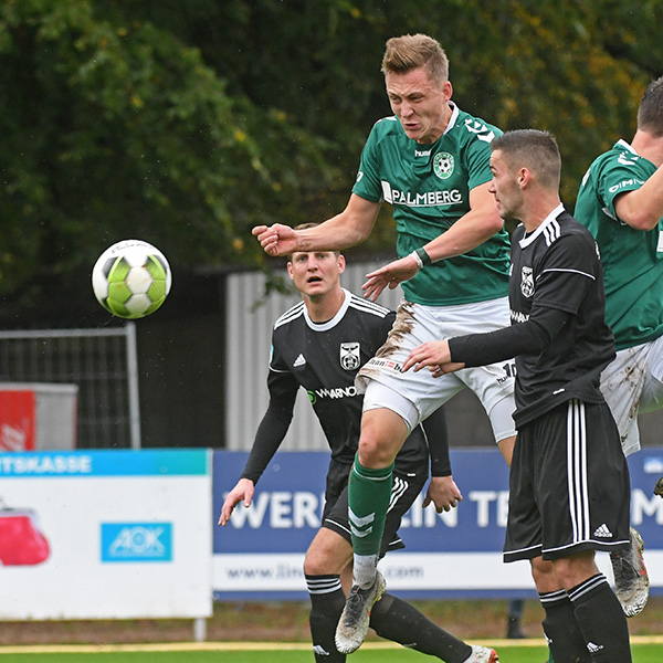 Marcel Nagel, hier bei einem Kopfball, erzielte in der 21. Minute das alles entscheidende Tor.