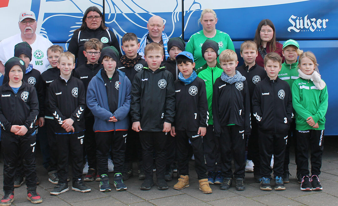 F2-Junioren besichtigten das Ostsee-Stadion